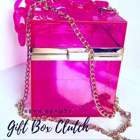 Gift Box Clutch! - Picture 1 of 1